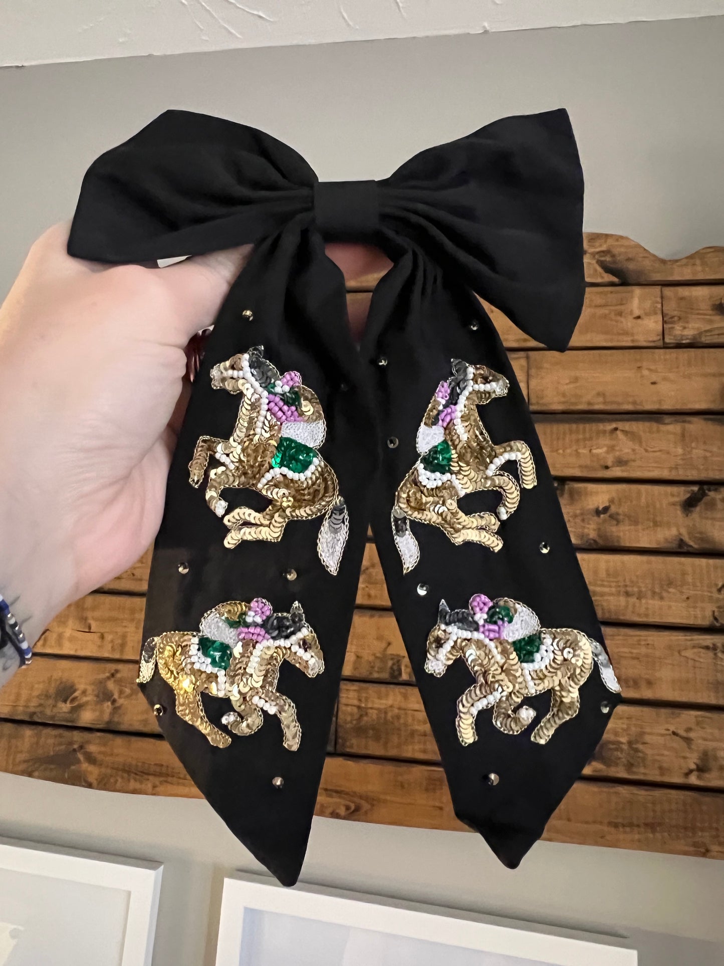 Run for the Roses Bow