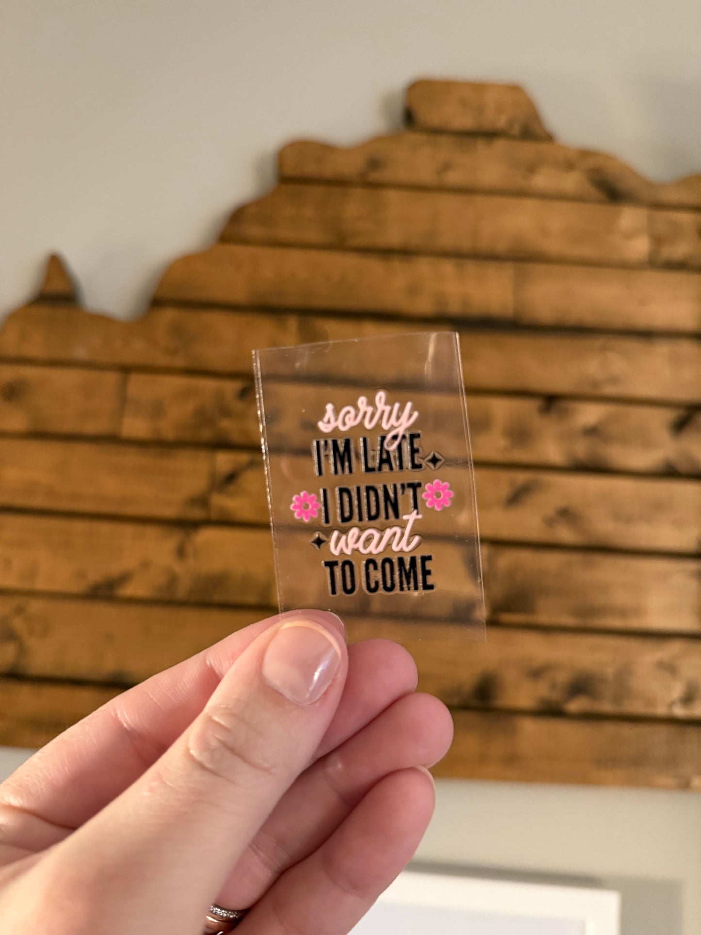 Sorry I’m Late Motel Keychain - assorted color