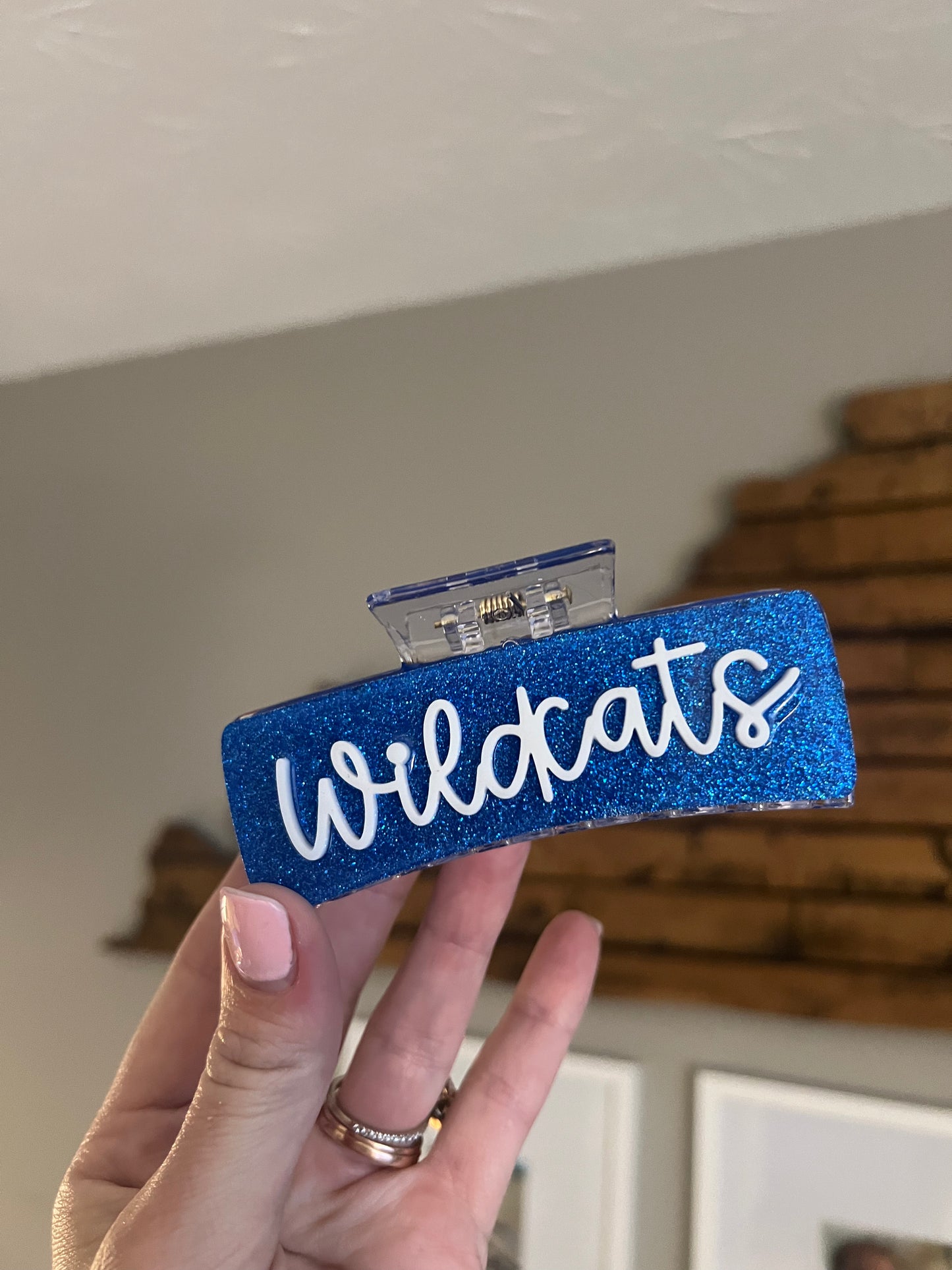 Wildcats Glitter claw clip